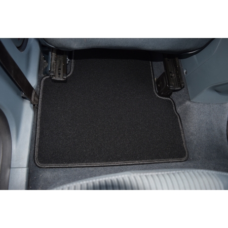 Dywaniki welurowe Ford C-Max 2012-2015r. w jakości SILVER - na Zamówienie kolory do wyboru.